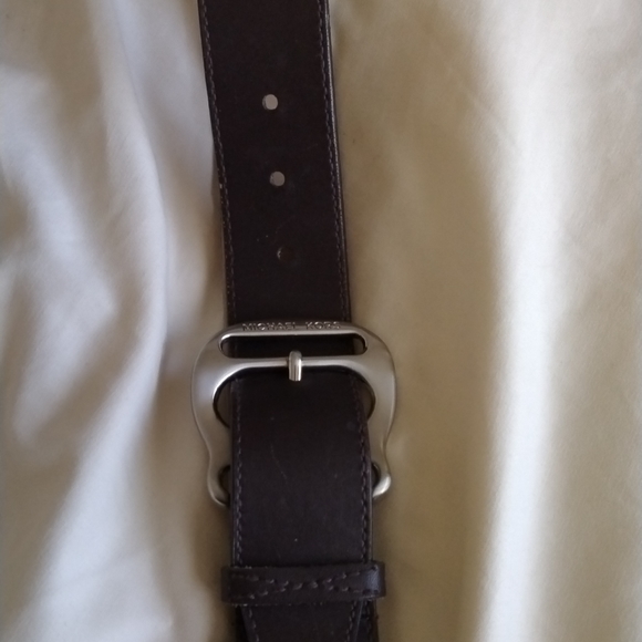 Michael Kors Designer Genuine Leather  sz 40x1.5 i - Picture 2 of 11